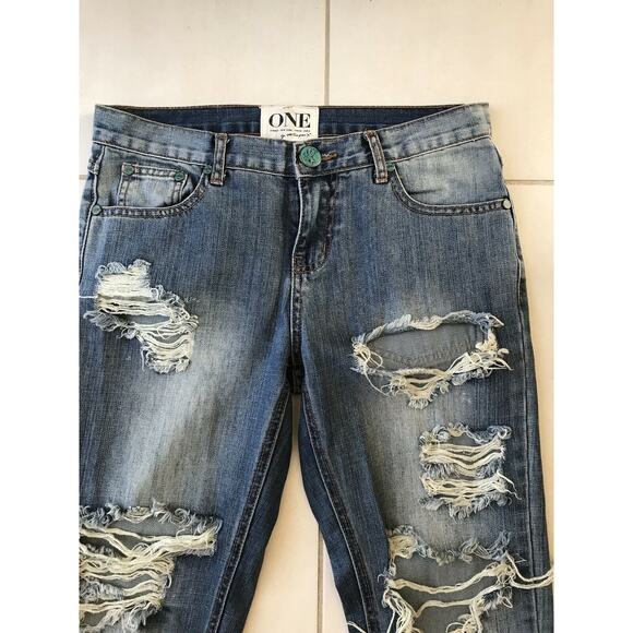 One Teaspoon Awesome Baggies Distressed Crop Jeans - Picture 2 of 11